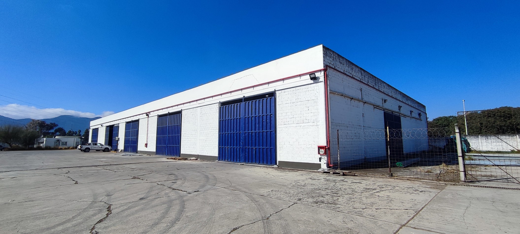 Centro Logistico, Comercial y Oficinas en Venta [SER DUEÑO]