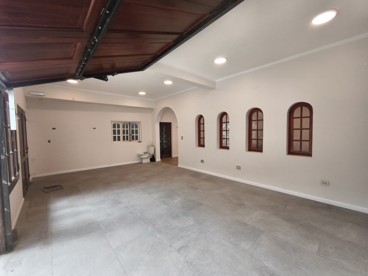 Casa 4 dormitorios en Barrio Jardin [SER DUEÑO]