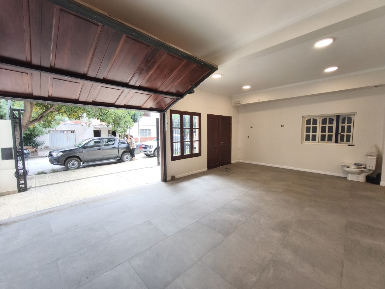 Casa 4 dormitorios en Barrio Jardin [SER DUEÑO]