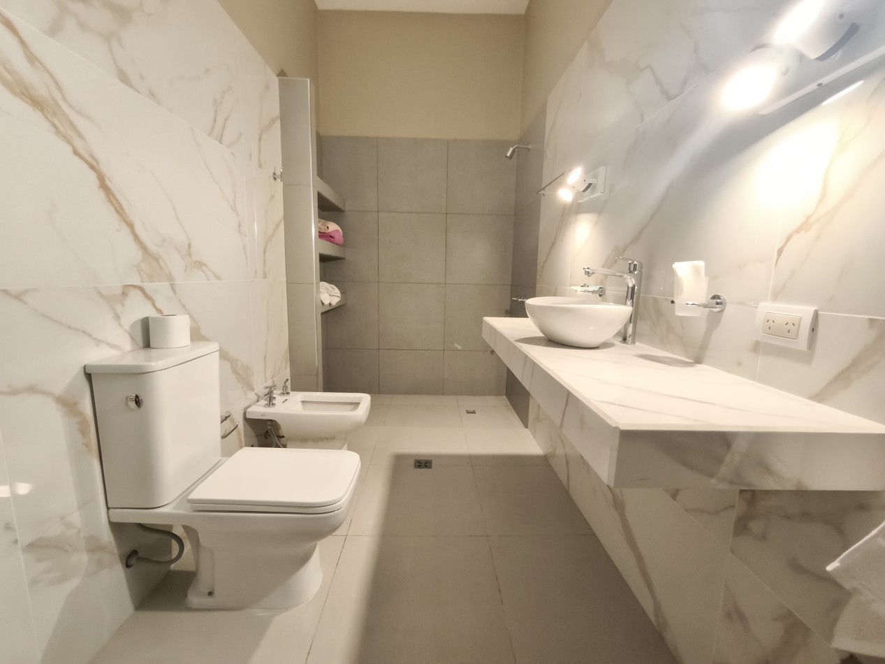 Casa 4 dormitorios en Barrio Jardin [SER DUEÑO]