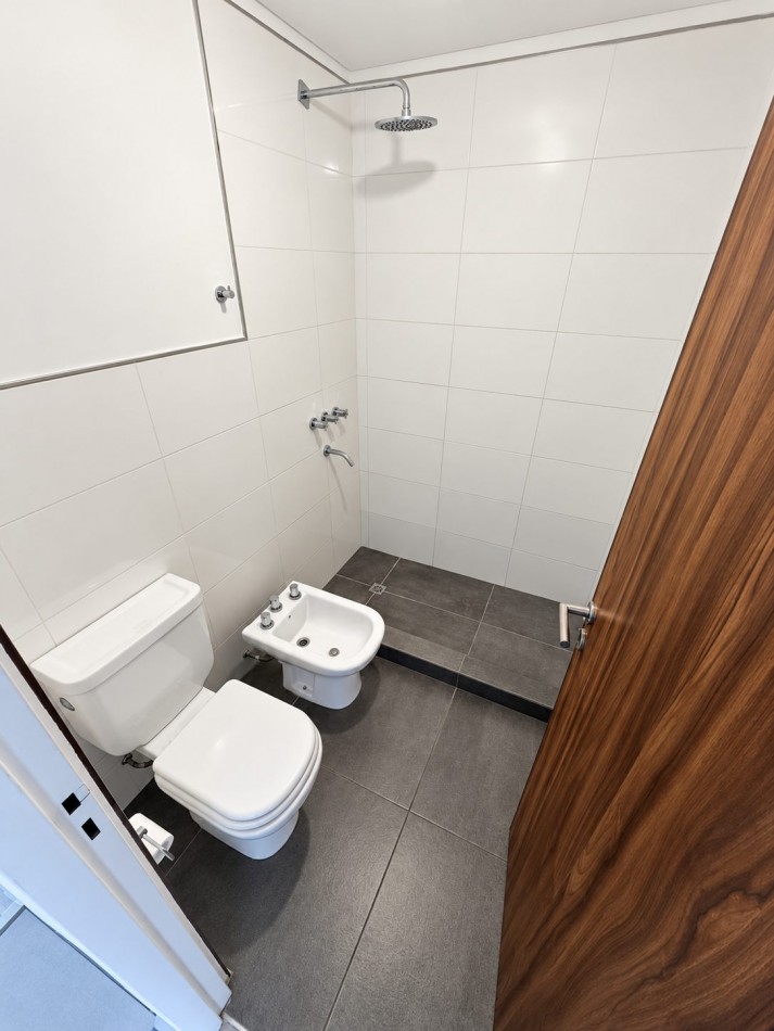 Alquiler Dean Funes 847 Departamento 1 dormitorio con cochera [SER DUEÑO]
