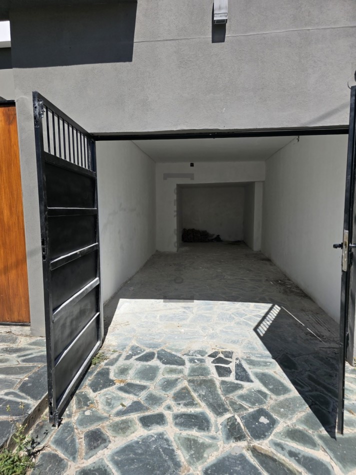 Casa en Tres Cerritos 3 dormitorios con pileta [SER DUEÑO]