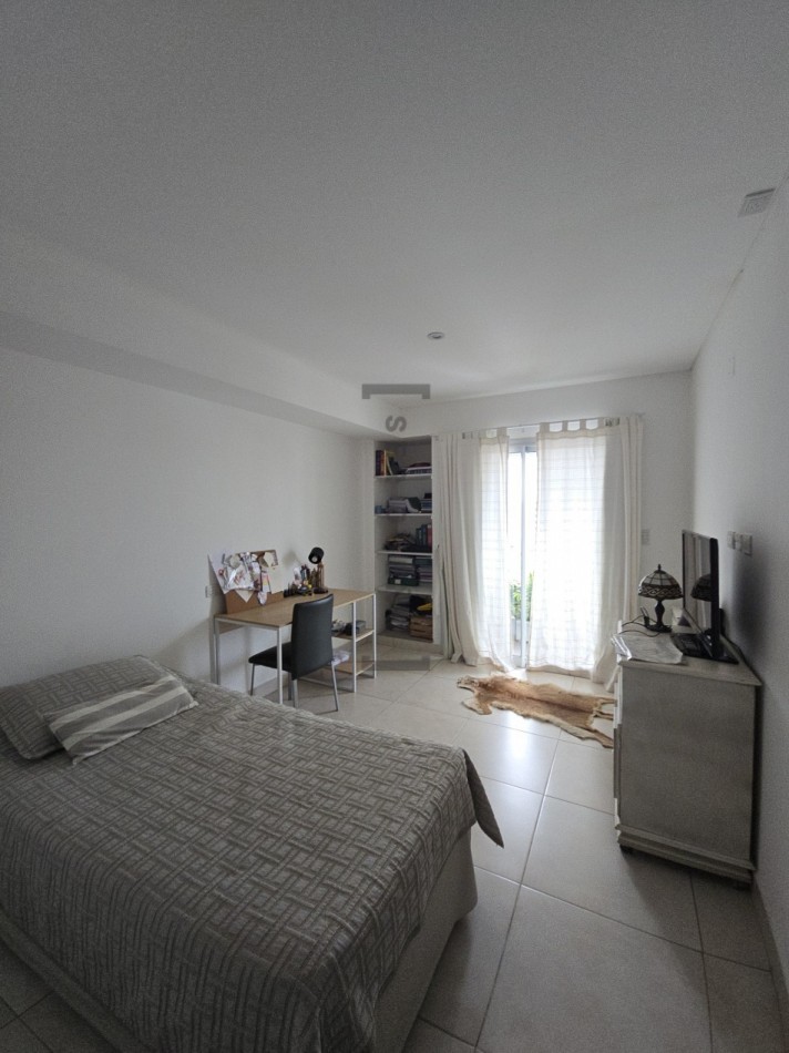 Departamento 2 dormitorios con cochera O Higgins y Dean Funes [SER DUEÑO]