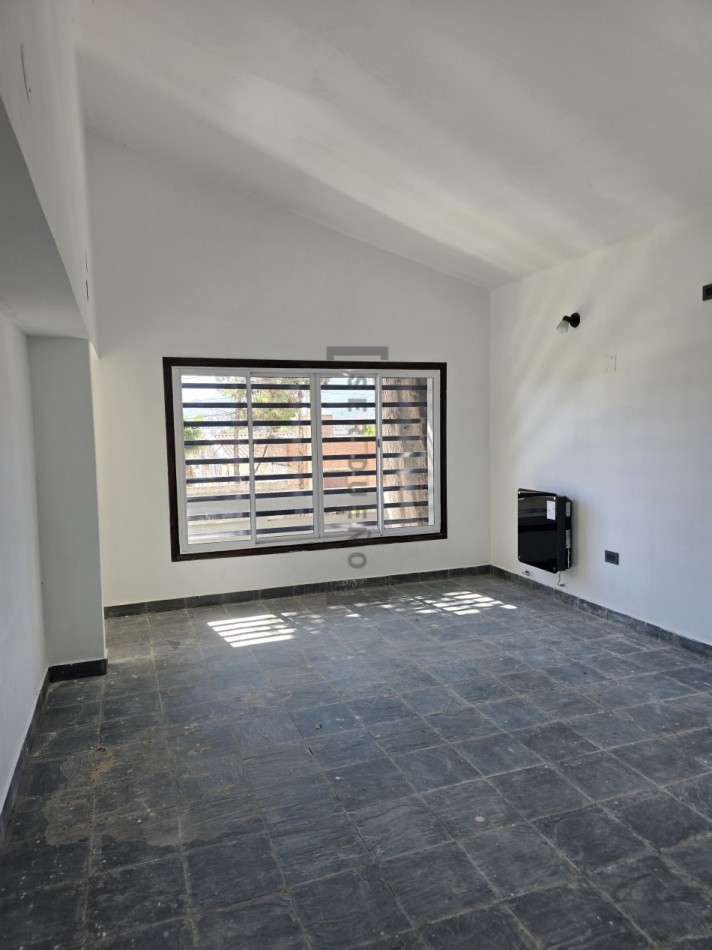 Casa en Tres Cerritos 3 dormitorios con pileta [SER DUEÑO]