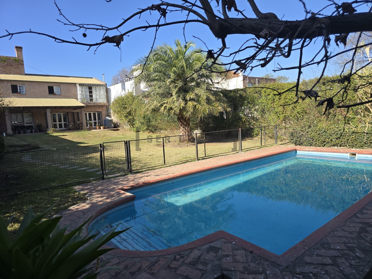 Casa 3 dormitorios Barrio Grand Bourg [SER DUEÑO]