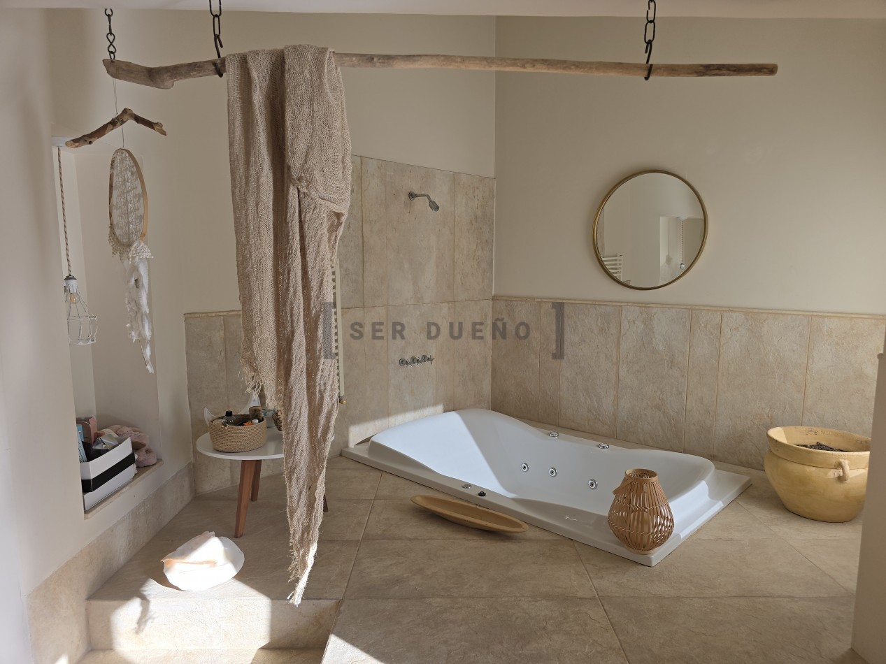 Casa en Castellanos 4 dormitorios [SER DUEÑO]