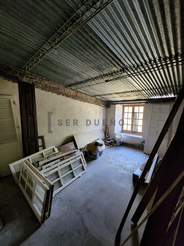 Casa en Venta San Lorenzo 6 dormitorios con amplio jardin y pileta [SER DUEÑO]