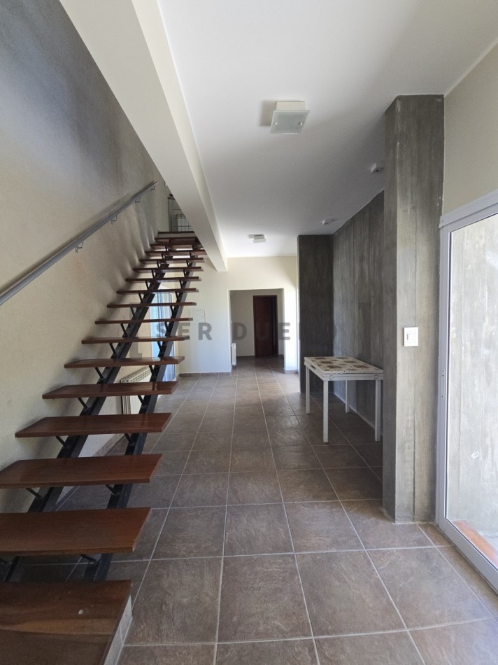 Casa 3 dormitorios en Club de Campo Valle Escondido [SER DUEÑO]