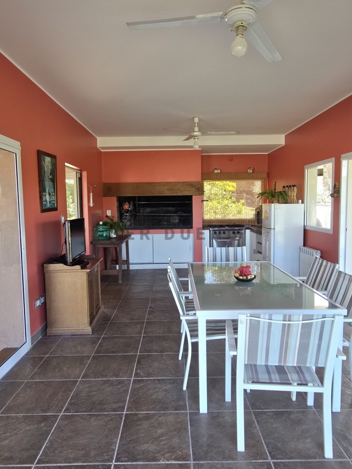 Casa 3 dormitorios en Club de Campo Valle Escondido [SER DUEÑO]