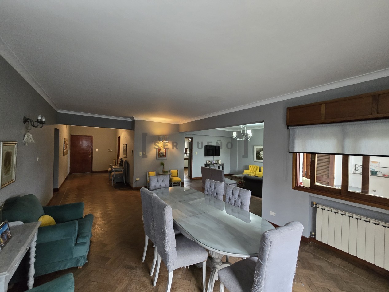 Venta Departamento 4 dormitorios con cochera en Avenida Belgrano [ SER DUEÑO ]
