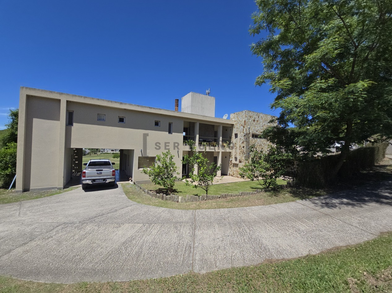 Casa 3 dormitorios en Club de Campo Valle Escondido [SER DUEÑO]