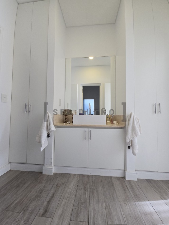 Casa en Venta Barrio Finca La Montaña de 4 dormitorios [SER DUEÑO]