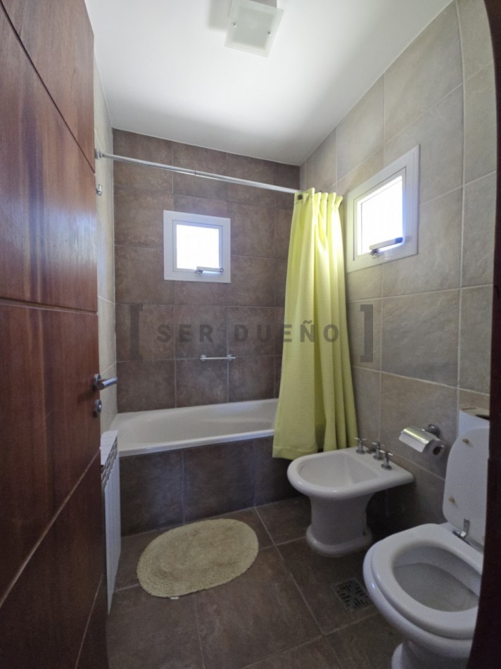 Casa 3 dormitorios en Club de Campo Valle Escondido [SER DUEÑO]