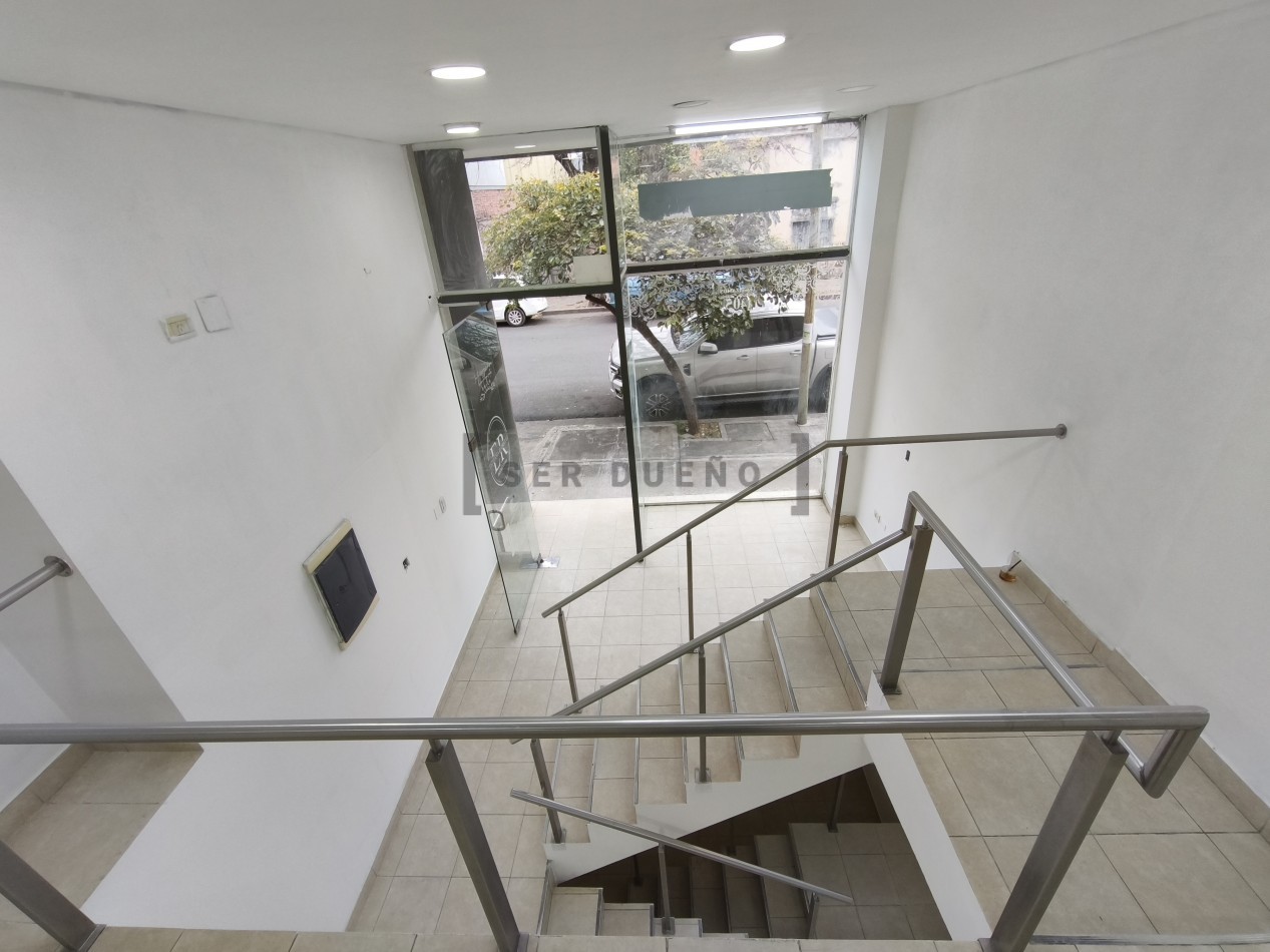Alquiler Local Comercial Leguizamon 1400 con cochera [SER DUEÑO]