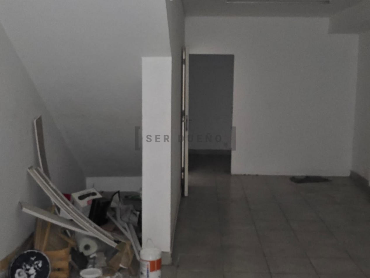 Venta Local Comercial a la Calle Guemes 1649 [SER DUEÑO]