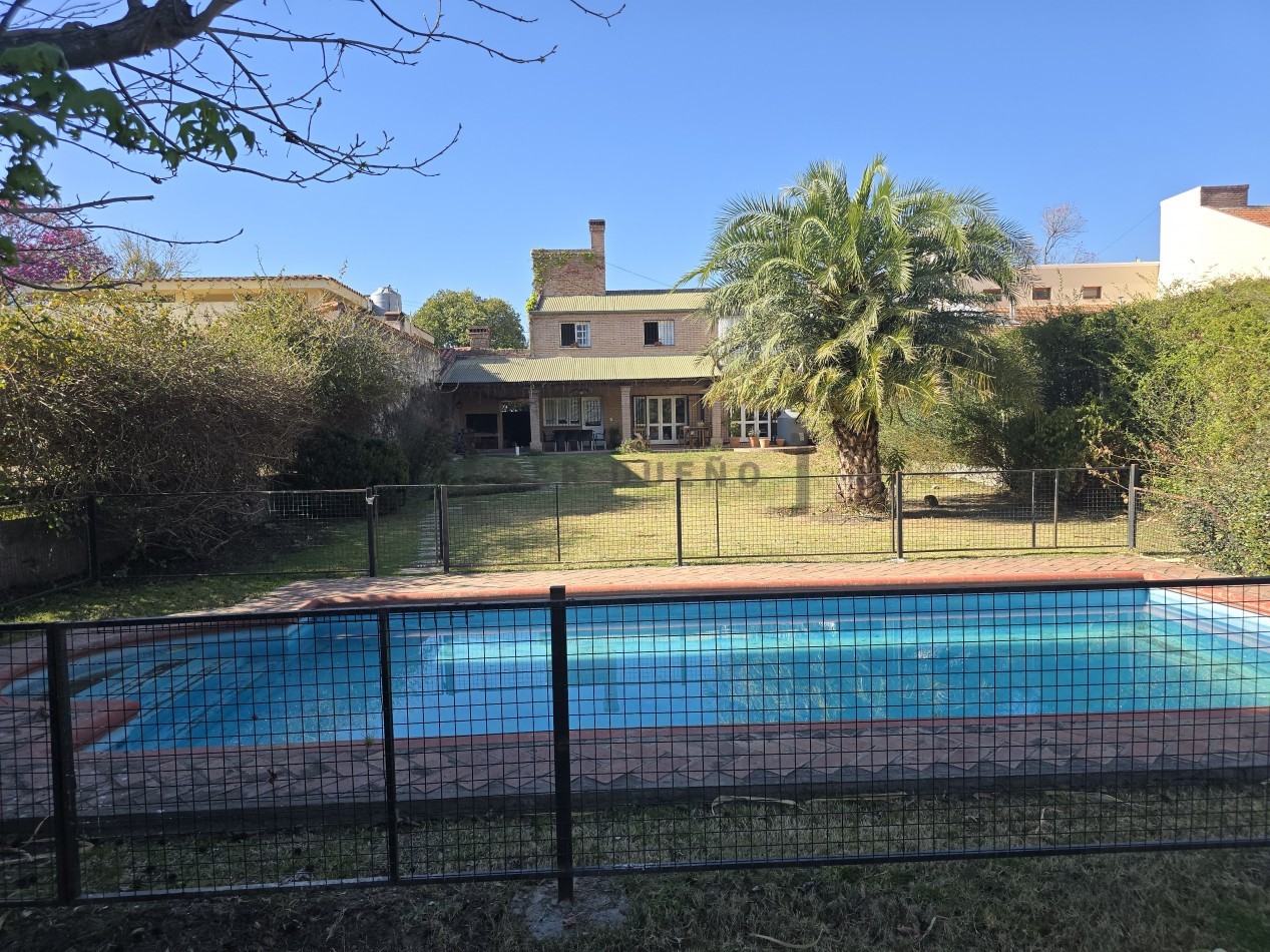 Casa 3 dormitorios Barrio Grand Bourg [SER DUEÑO]