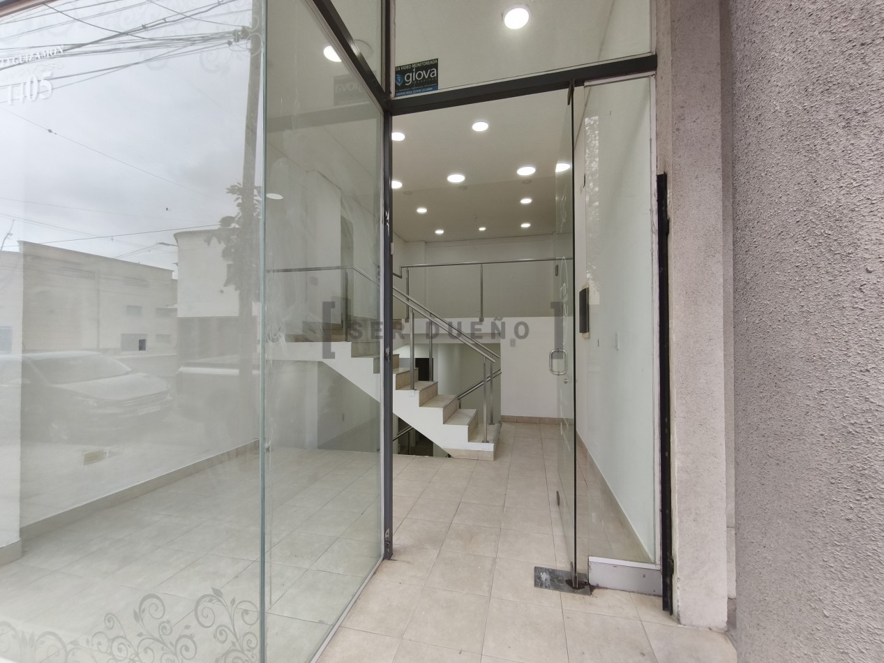 Alquiler Local Comercial Leguizamon 1400 con cochera [SER DUEÑO]