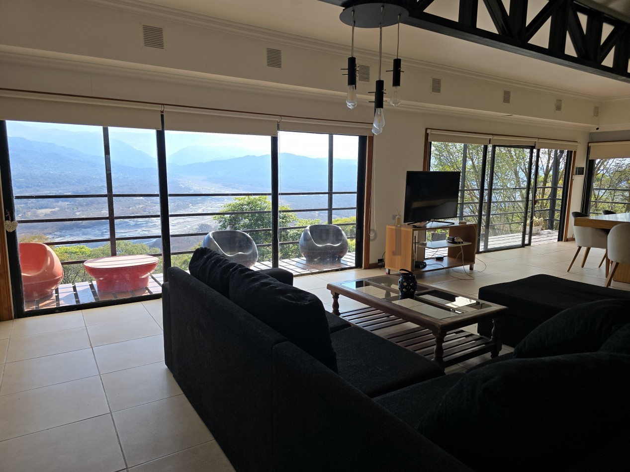 Casa en Valle Hermoso [SER DUEÑO]