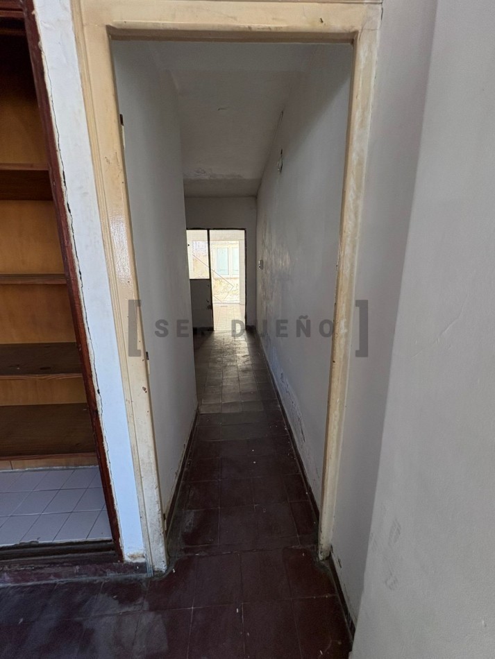Casa 3 dormitorios en calle Santa Fe 917 [SER DUEÑO]