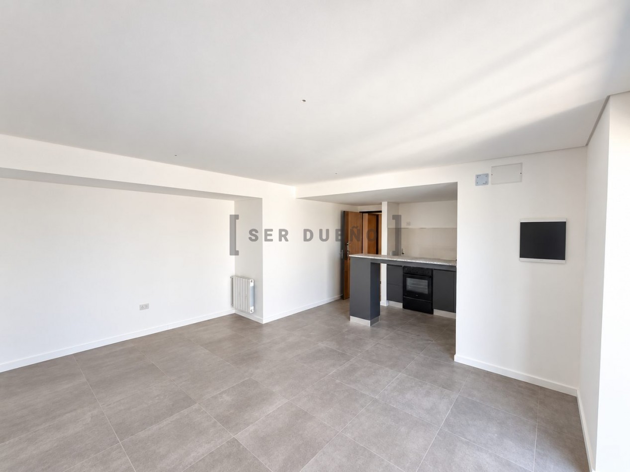 Departamento de 1 dormitorio con cochera en calle 20 de Febrero y 12 de Octubre [SER DUEÑO]co