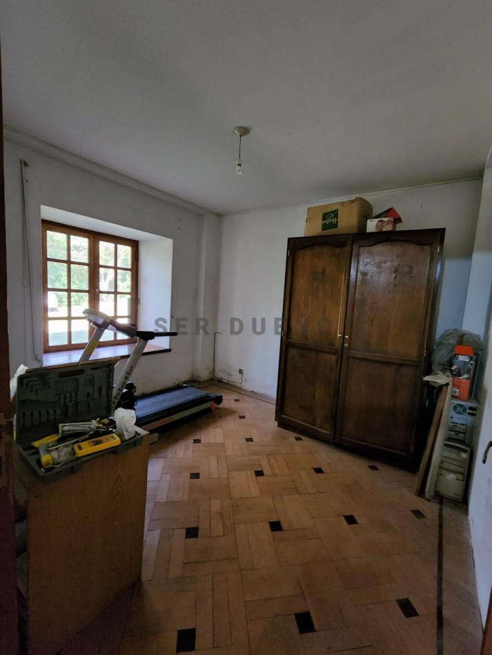 Casa en Venta San Lorenzo 6 dormitorios con amplio jardin y pileta [SER DUEÑO]