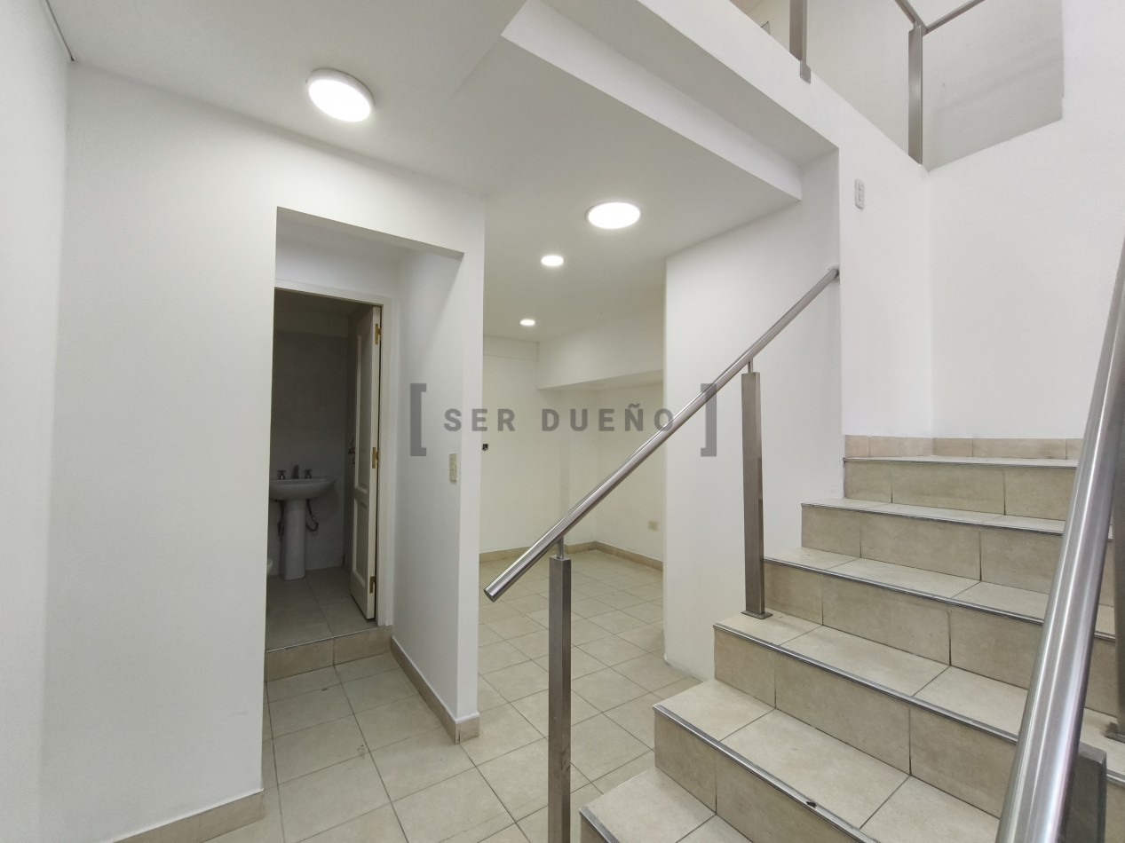 Alquiler Local Comercial Leguizamon 1400 con cochera [SER DUEÑO]