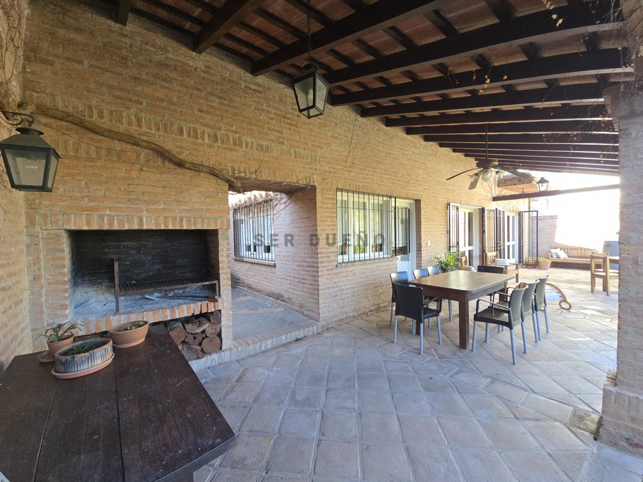 Casa 3 dormitorios Barrio Grand Bourg [SER DUEÑO]