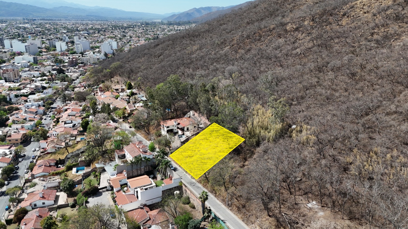 Lote en venta 764 m2 con vista- Avenida Ricardo Sola, Cerro 20 de Febrero [SER DUEÑO]