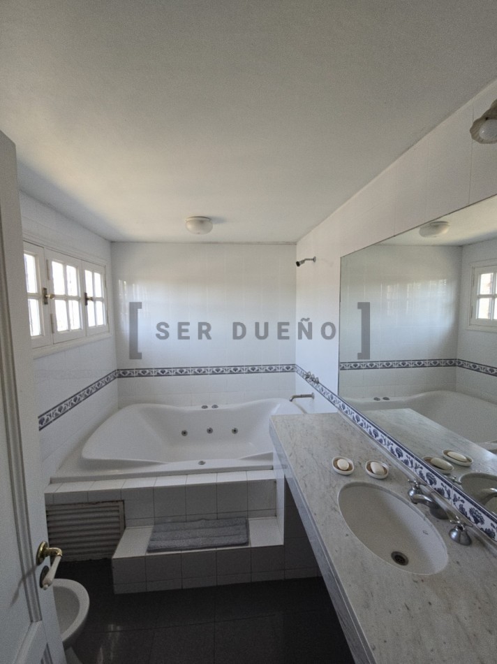 Casa 3 dormitorios Barrio Grand Bourg [SER DUEÑO]