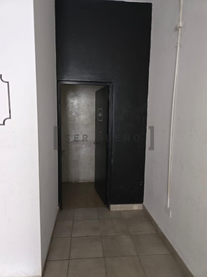 Venta Local Comercial a la Calle Guemes 1649 [SER DUEÑO]