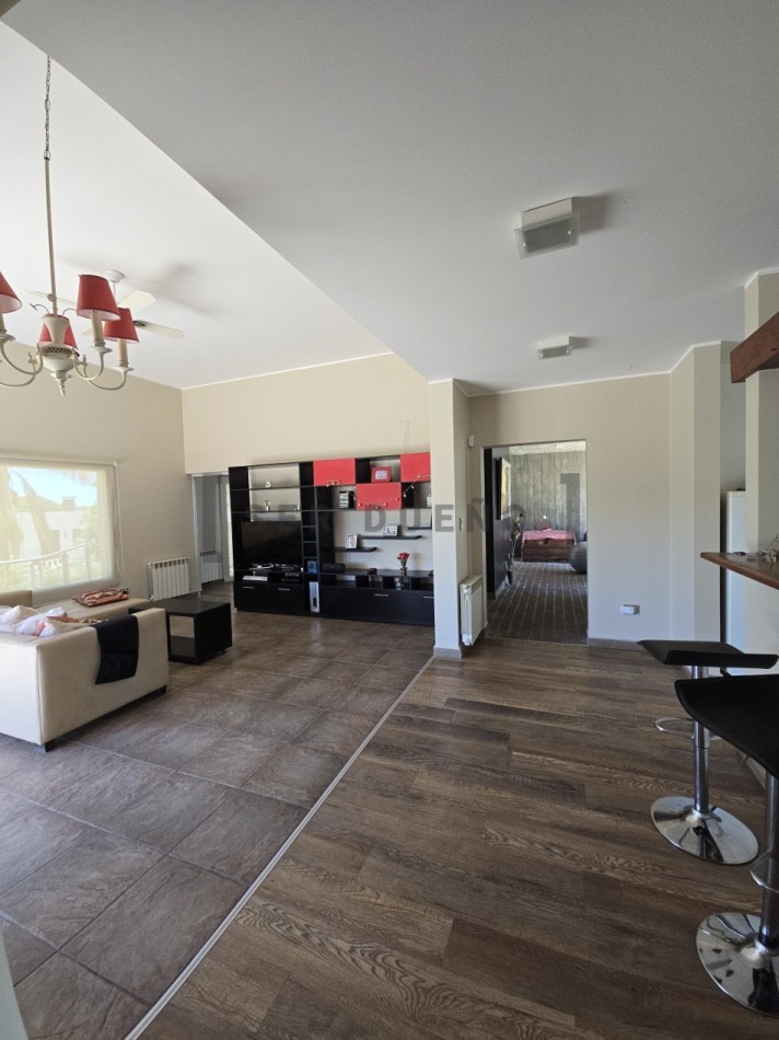 Casa 3 dormitorios en Club de Campo Valle Escondido [SER DUEÑO]