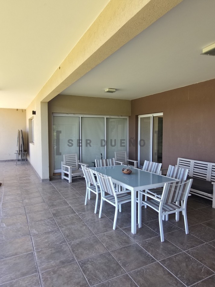 Casa 3 dormitorios en Club de Campo Valle Escondido [SER DUEÑO]