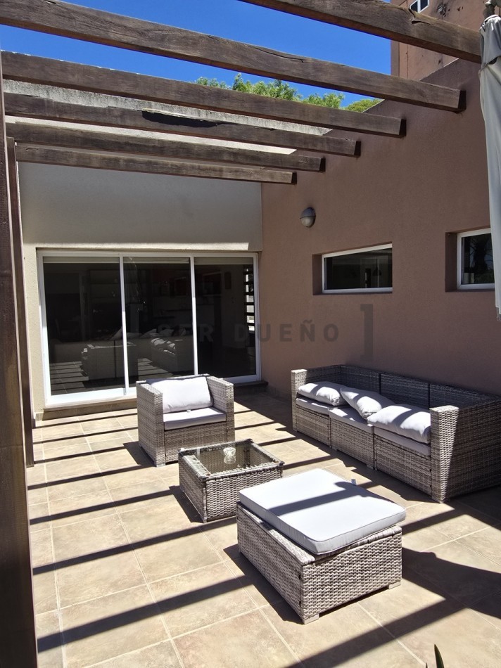 Casa 3 dormitorios en Club de Campo Valle Escondido [SER DUEÑO]