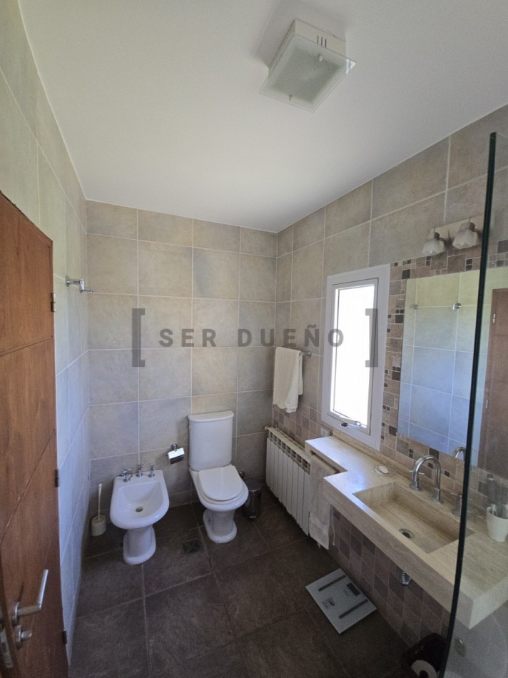 Casa 3 dormitorios en Club de Campo Valle Escondido [SER DUEÑO]