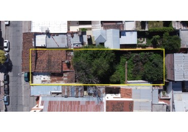 Casa con terreno de 640 m2 Frente Plaza Alvarado [SER DUEÑO]