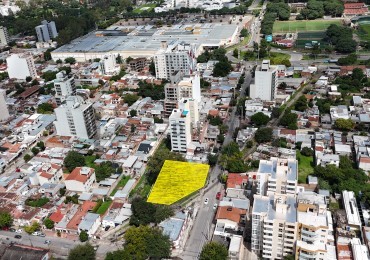 Terreno de 1120 m2 en calle Arenales y Balcarce [SER DUEÑO]