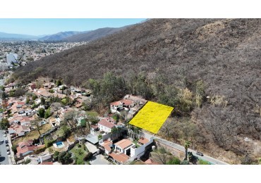 Lote en venta 764 m2 con vista- Avenida Ricardo Sola, Cerro 20 de Febrero [SER DUEÑO]